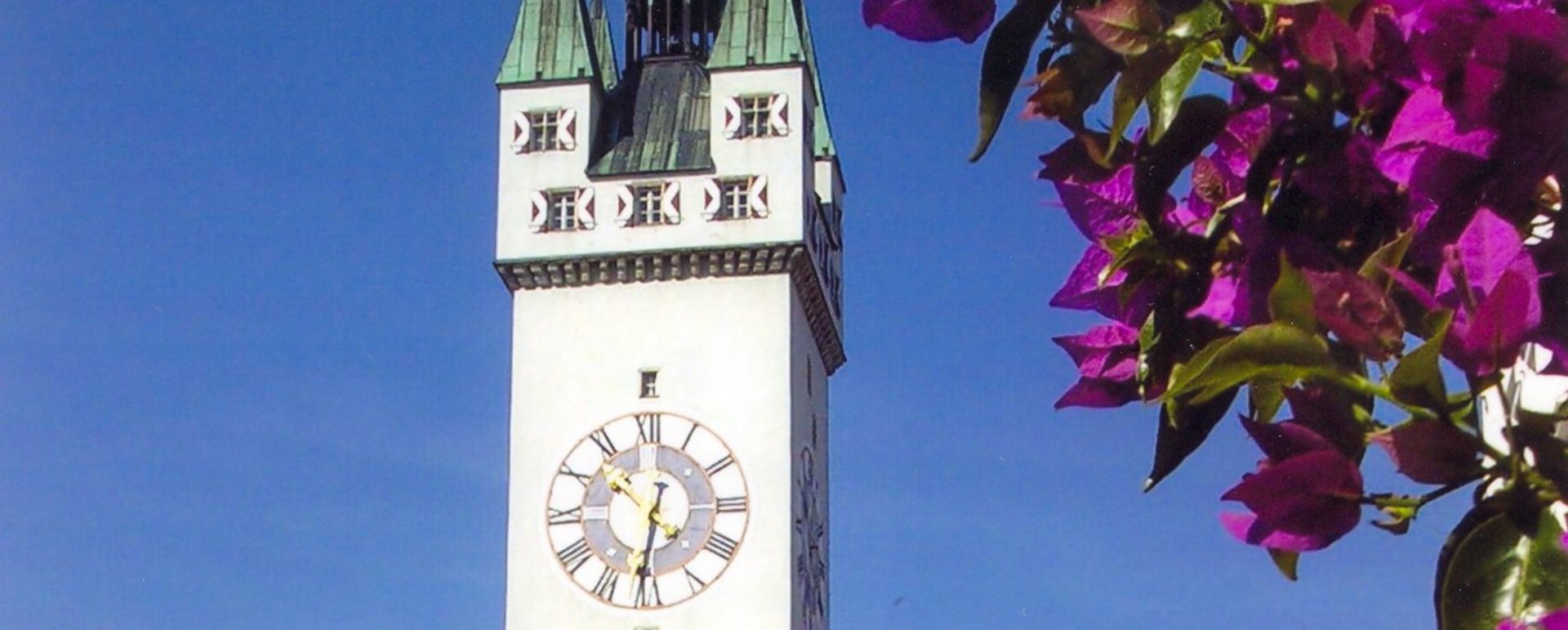das Wahrzeichen Straubings der Stadtturm 